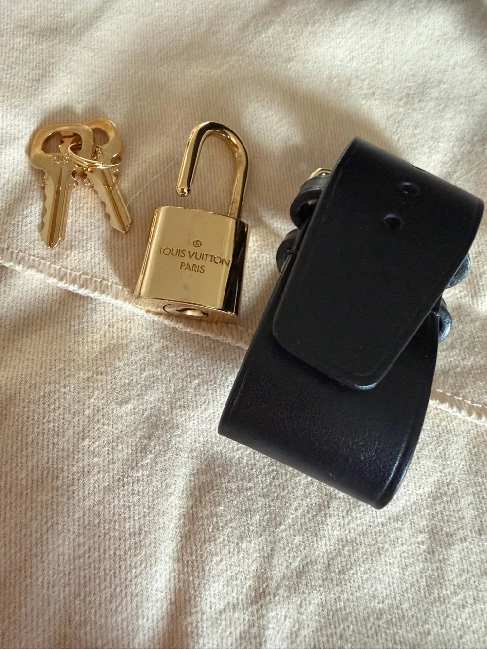 Louis Vuitton Keepall Bandouliere 50 black
